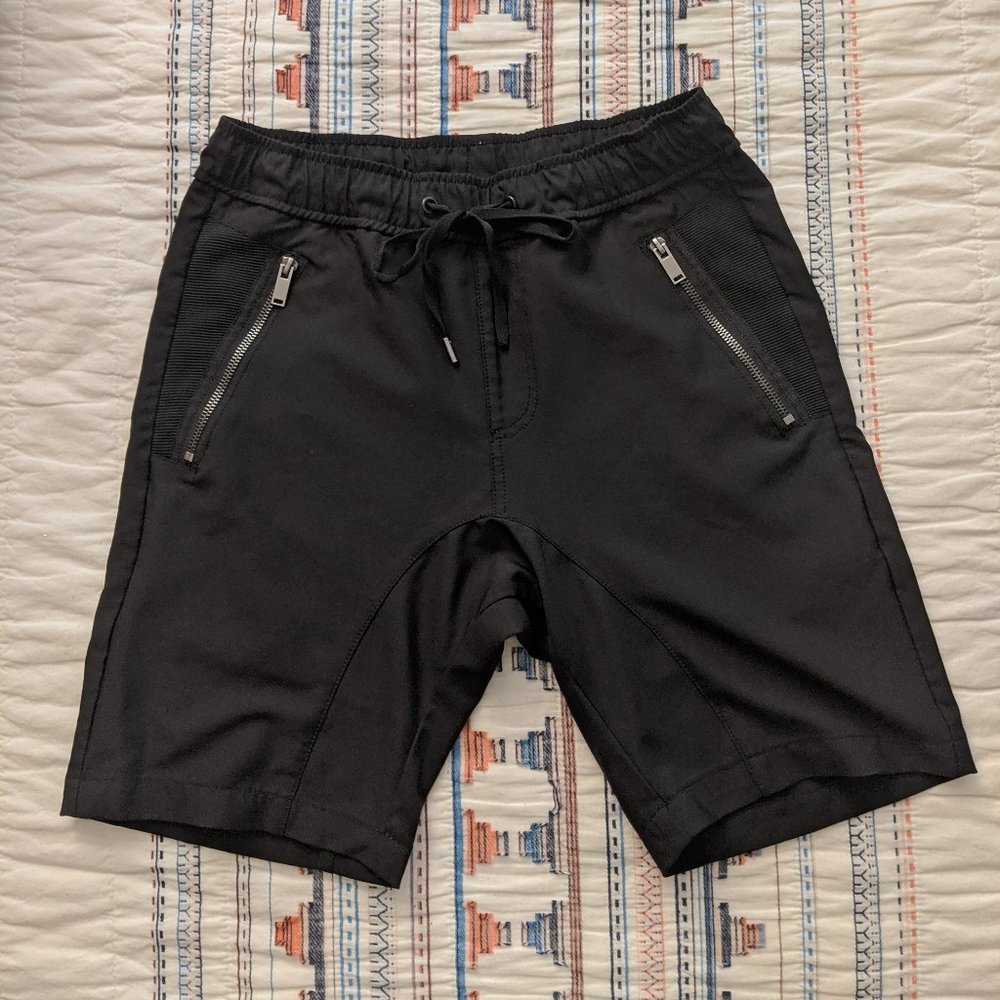 Black Men's Hybrid Board Shorts